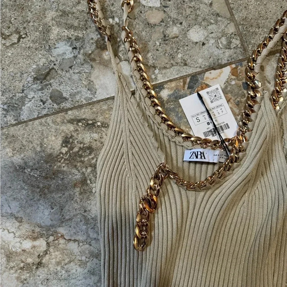 zara ribbed knit midi dress with chains - Picture 2 of 3